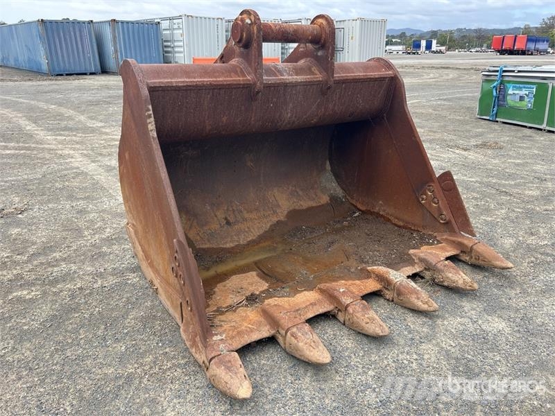 TE 1750 mm Q/C Digging Excavator Bucket - Fits Hit 挖斗