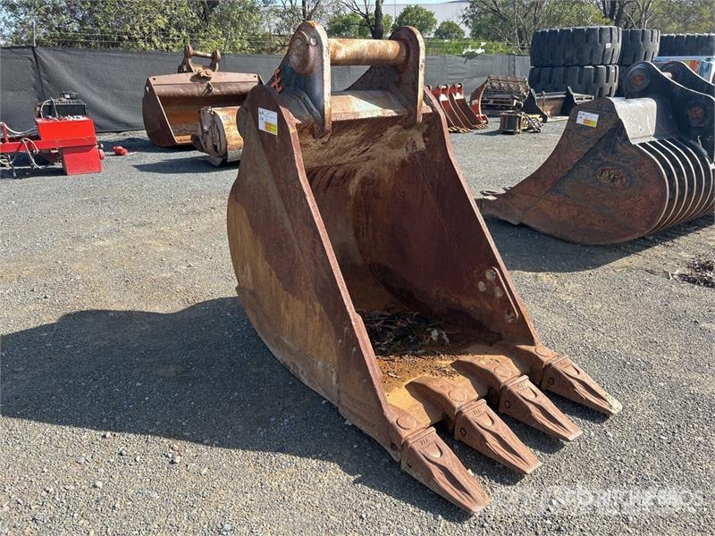 TE 900 mm Q/C Digging Excavator Bucket - Fits Hita Buckets