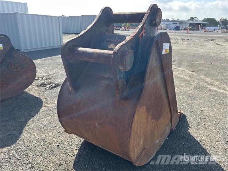 TE 900 mm Q/C Digging Excavator Bucket - Fits Hita Buckets