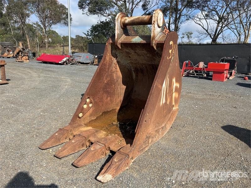 TE 900 mm Q/C Digging Excavator Bucket - Fits Hita Buckets