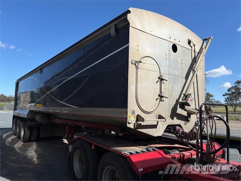 Tefco 10.8 m Tri/A End Dump Trailer Billenő pótkocsik