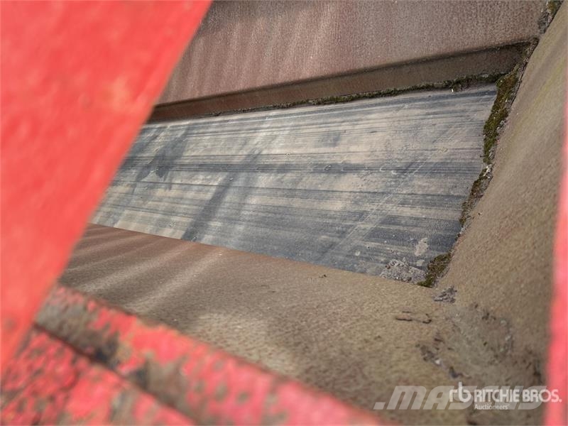 Terex 760T Tracked Trommel Screen الطبلة