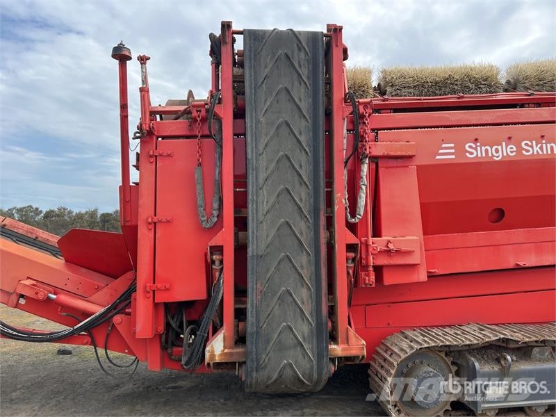 Terex 760T Tracked Trommel Screen الطبلة