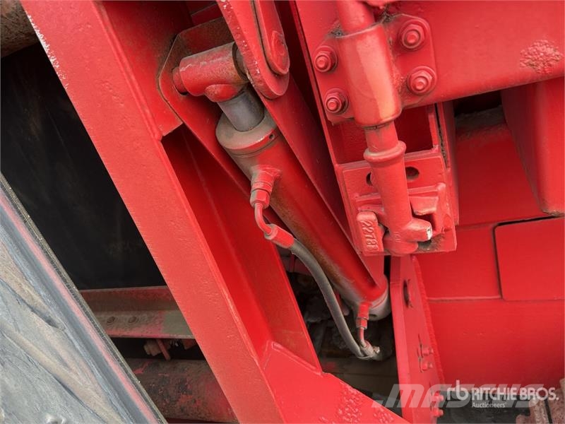 Terex 760T Tracked Trommel Screen الطبلة