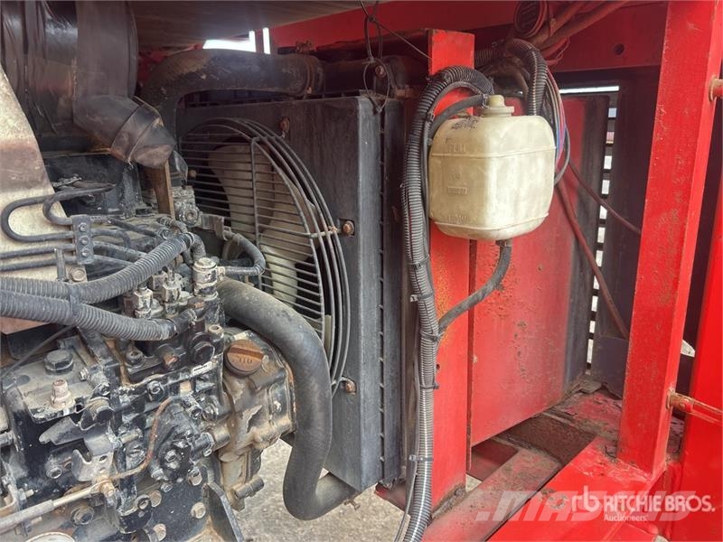Terex 760T Tracked Trommel Screen Cilindriniai rotaciniai sietai