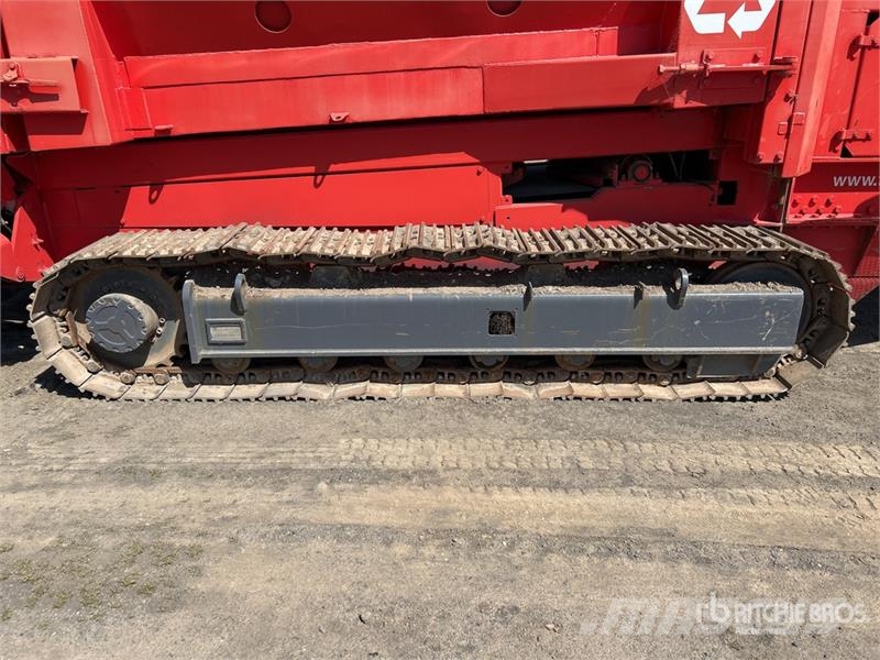 Terex 760T Tracked Trommel Screen الطبلة