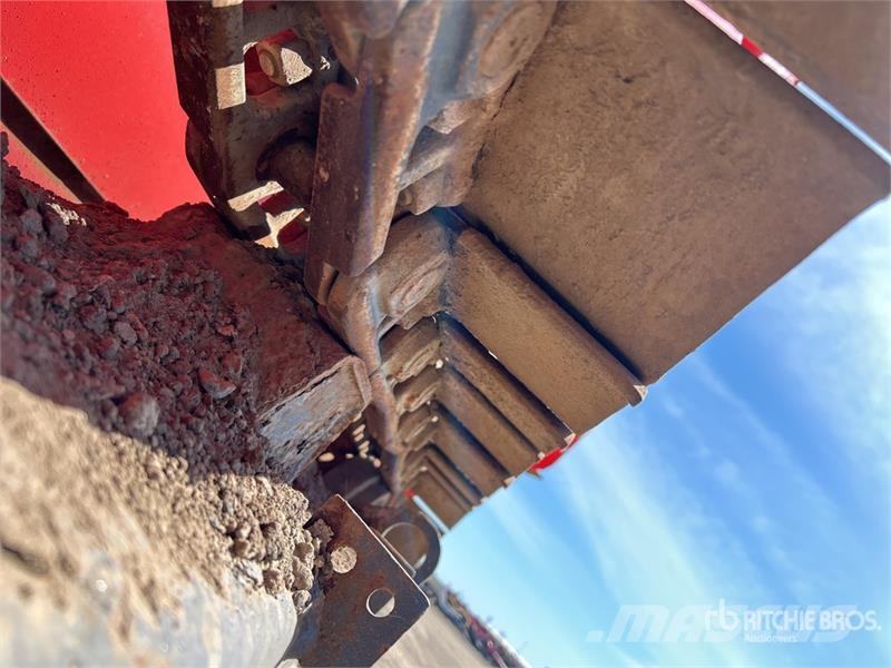 Terex 760T Tracked Trommel Screen الطبلة