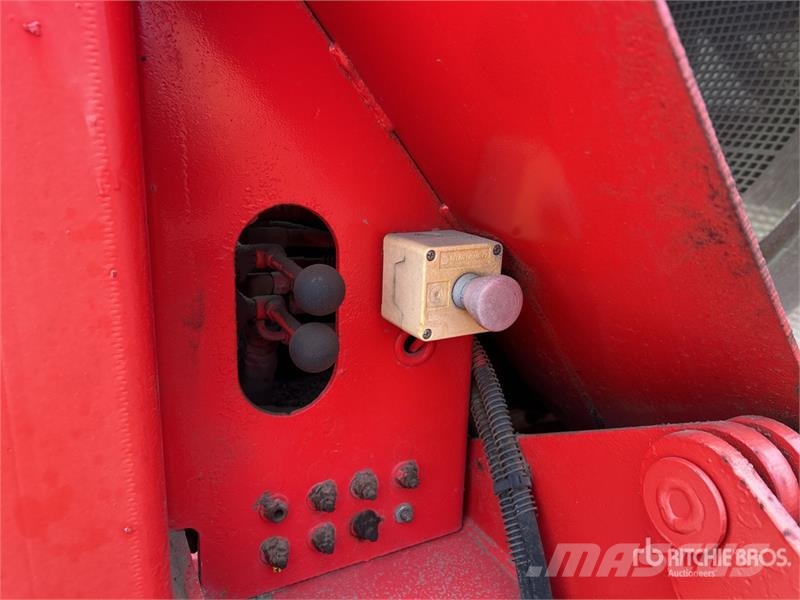 Terex 760T Tracked Trommel Screen الطبلة