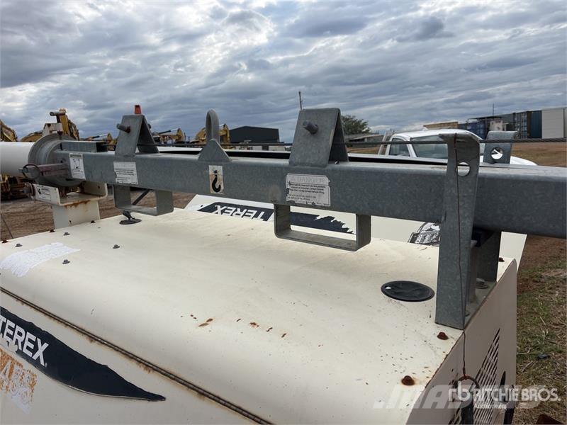 Terex AL4000 Освітлювальні вежі
