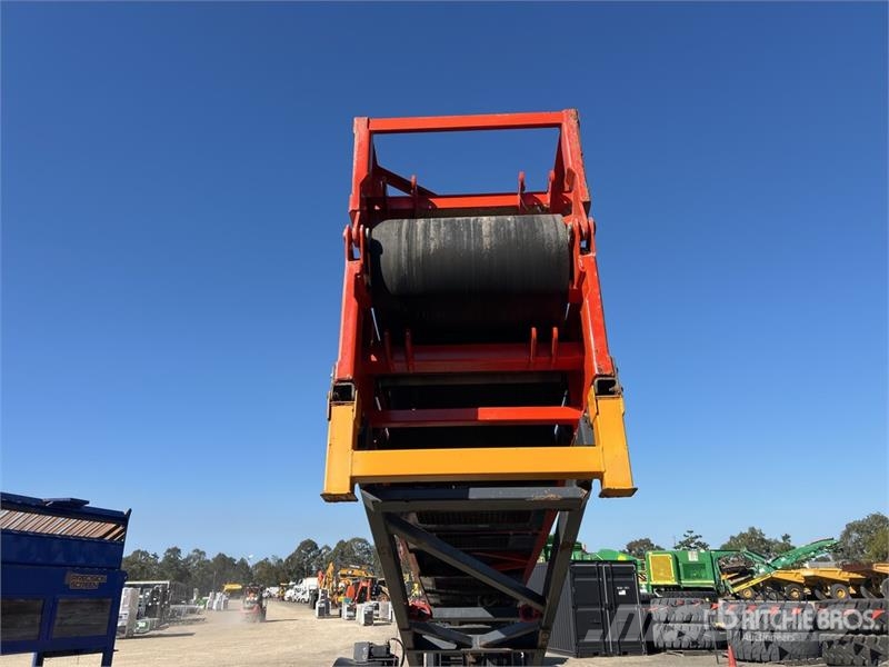 Terex Finlay WR80 900 mm x 22.85 m Portable Radial Stacking Man معدات البناء - غير ذلك