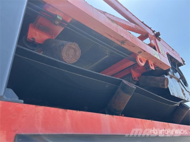 Terex Finlay WR80 900 mm x 22.85 m Portable Radial Stacking Man معدات البناء - غير ذلك