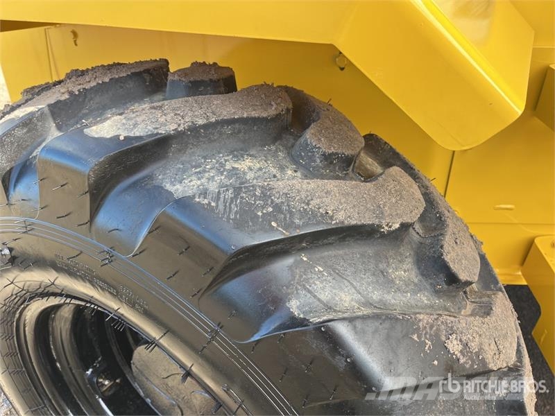  Thwaits 6 ton 4x4 Swivel Dumper عربات نقل قلابة للمواقع
