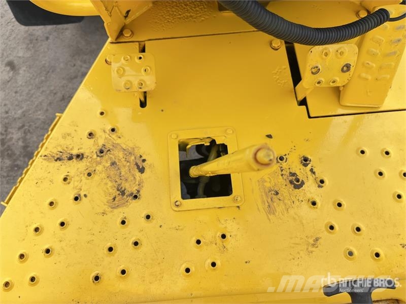  Thwaits 6 ton 4x4 Swivel Dumper عربات نقل قلابة للمواقع