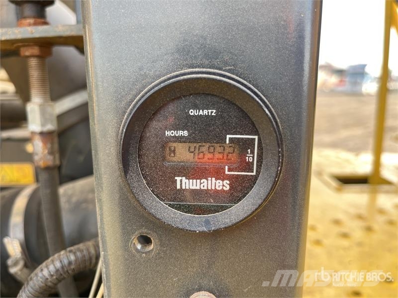  Thwaits 6 ton 4x4 Swivel Dumper عربات نقل قلابة للمواقع