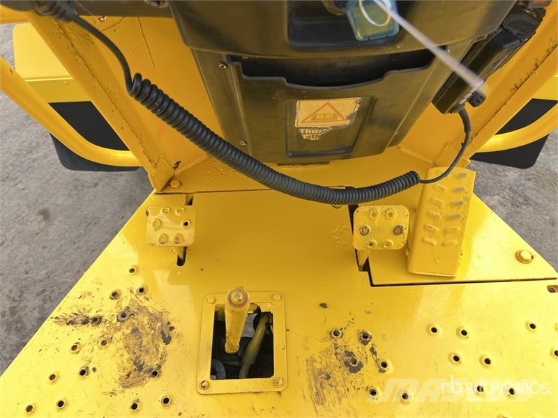 Thwaits 6 ton 4x4 Swivel Dumper عربات نقل قلابة للمواقع
