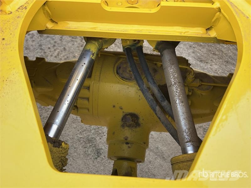  Thwaits 6 ton 4x4 Swivel Dumper عربات نقل قلابة للمواقع