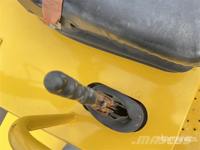  Thwaits 6 ton 4x4 Swivel Dumper عربات نقل قلابة للمواقع