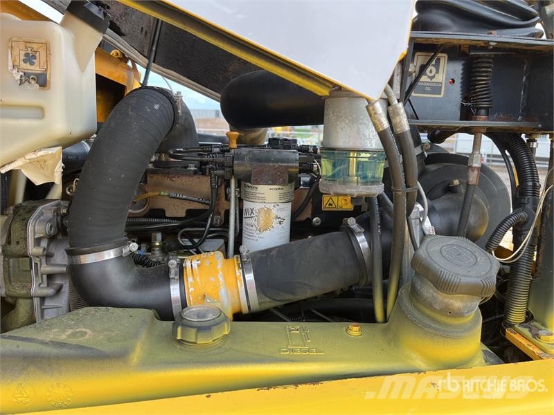  Thwaits 6 ton 4x4 Swivel Dumper عربات نقل قلابة للمواقع