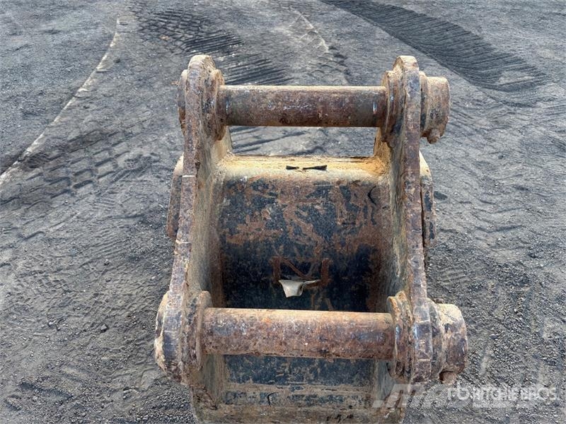 Tiger 550 mm Q/C Digging Excavator Bucket - Fits 20 - 25 Kašike / Korpe