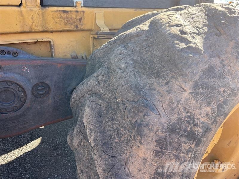 Tigercat 1075B 8x8 Series ll Log Forwarder Forwarder