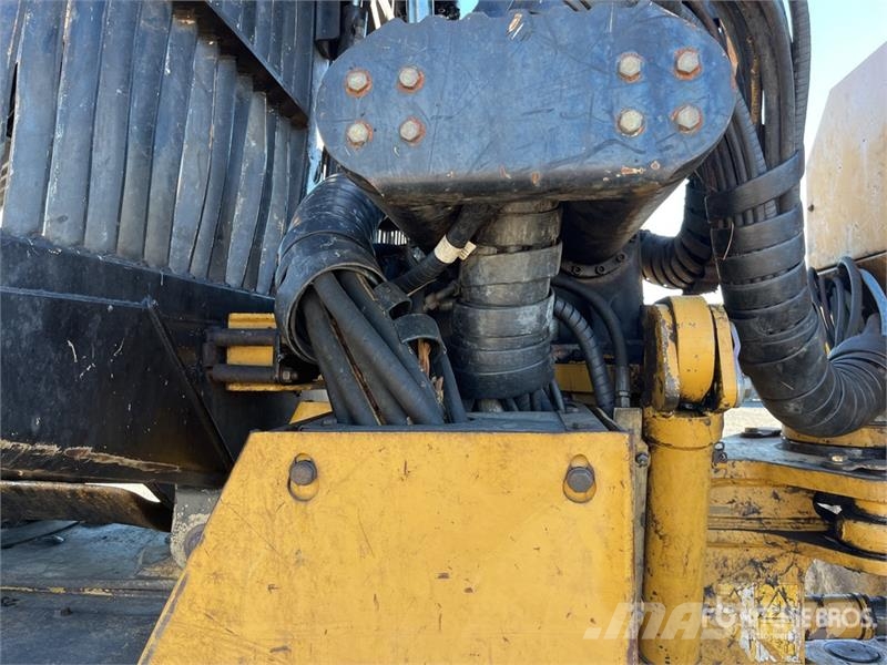 Tigercat 1075B 8x8 Series ll Log Forwarder Forwarder