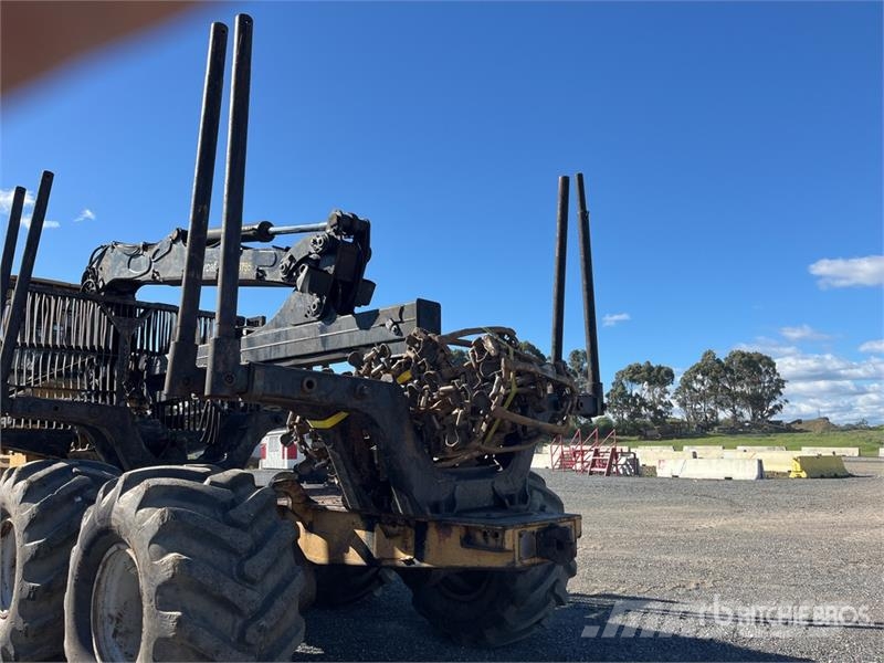 Tigercat 1075B 8x8 Series ll Log Forwarder Forwarder