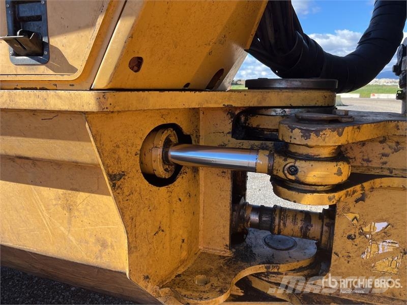 Tigercat 1075B 8x8 Series ll Log Forwarder Forwarder