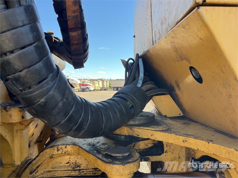Tigercat 1075B 8x8 Series ll Log Forwarder Forwarder