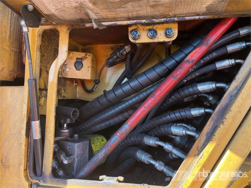 Tigercat 1075B 8x8 Series ll Log Forwarder Forwarder