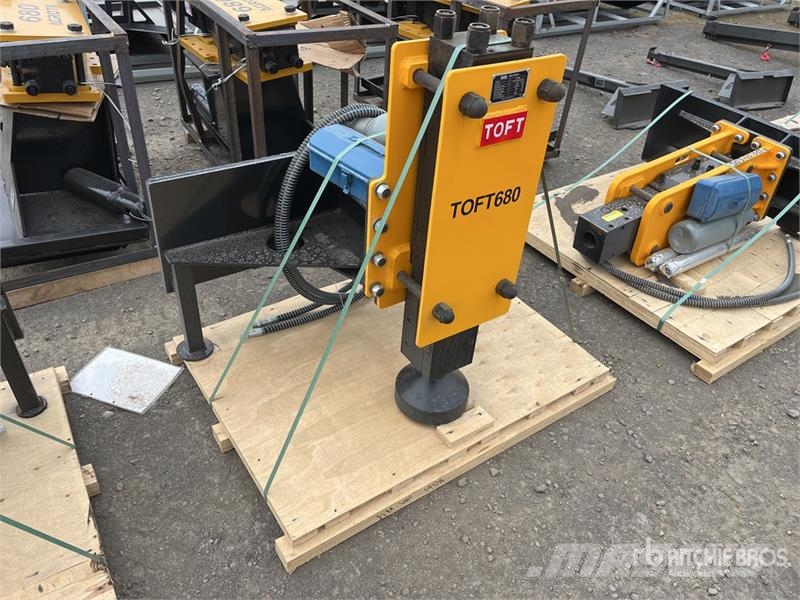 TOFT 680 Skid Steer Post Driver (Unused) Piirdeaia varustus