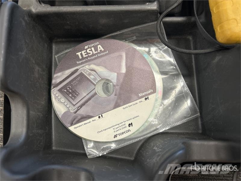 Topcon GPS System الأدوات ومعدات الأتمتة والقياس
