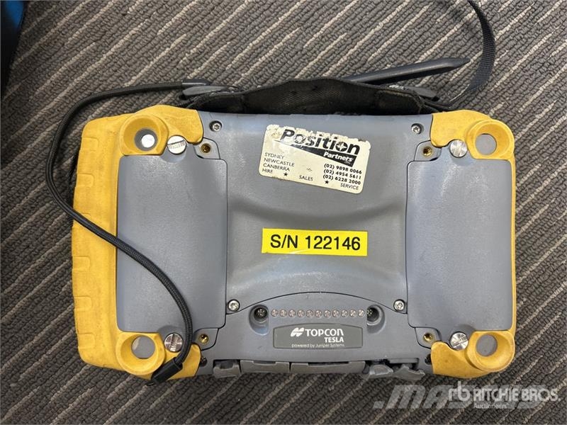 Topcon GPS System الأدوات ومعدات الأتمتة والقياس