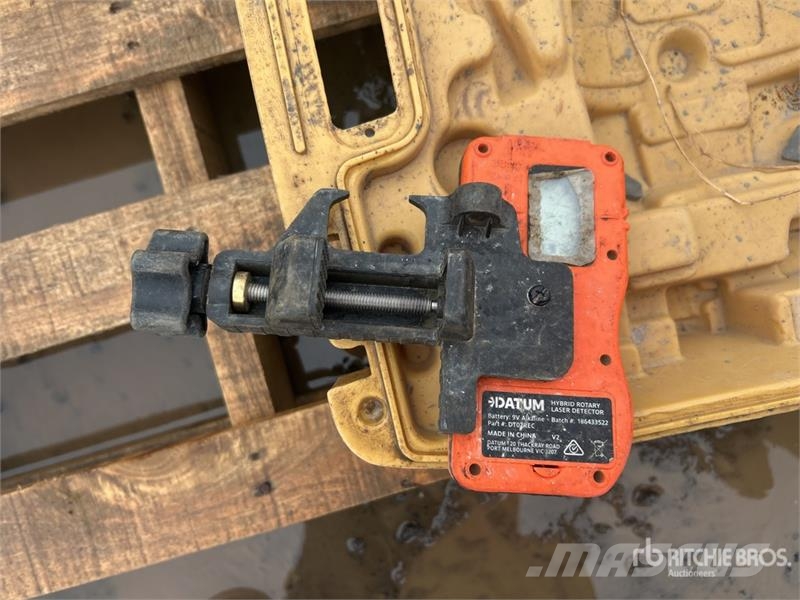 Topcon of (3) Topcon Laser Level 器械、測量、自動化装置
