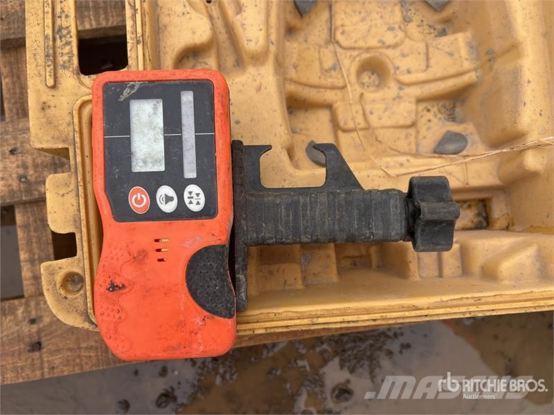 Topcon of (3) Topcon Laser Level 器械、測量、自動化装置