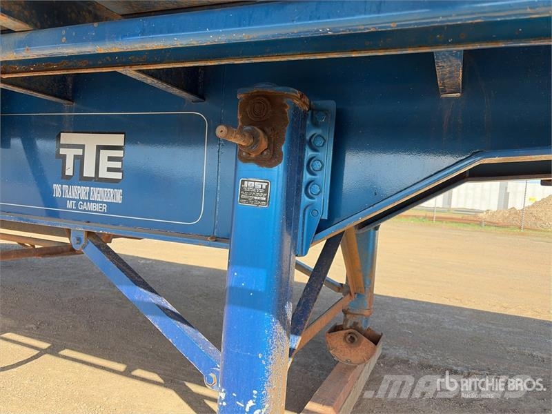 TOS 7.4 m Tri/A B-Double Lead Flatbed Trailer Flatbed/Dropside trailers