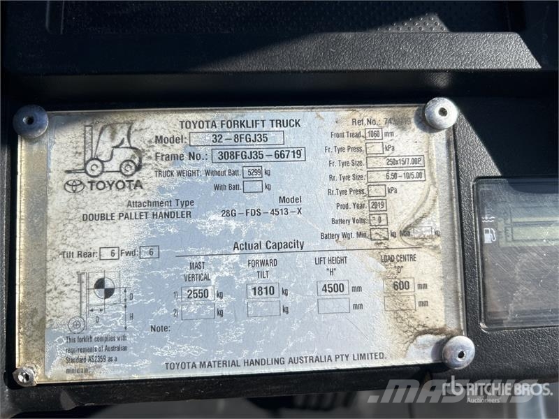 Toyota 32-8FGJ35 Forklift شاحنات ذات رافعات شوكية - أخرى