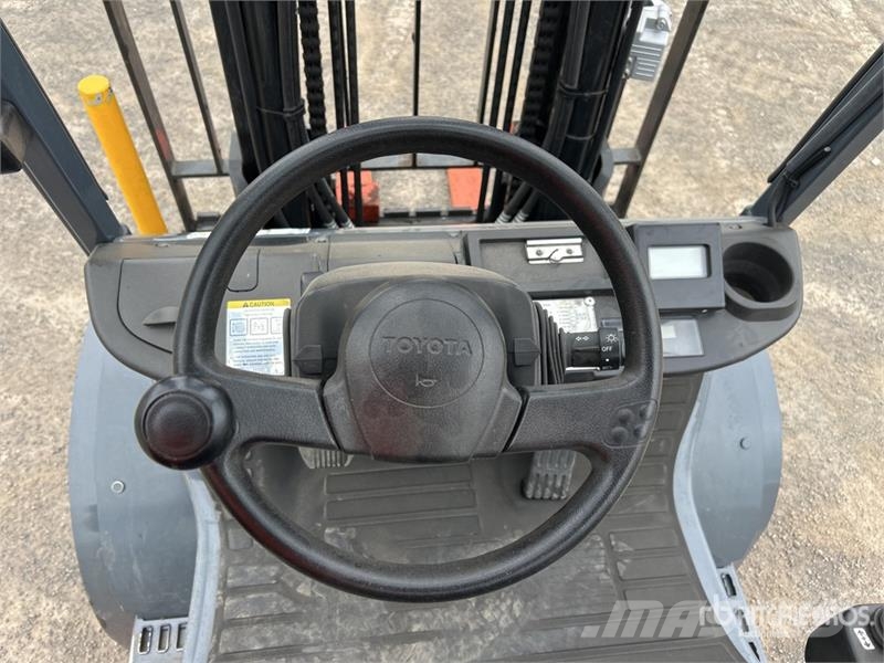 Toyota 32-8FGJ35 Forklift Empilhadores - Outros