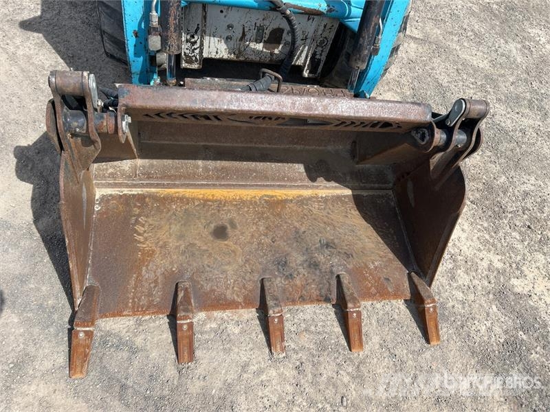 Toyota 4SDK4 Mini Skid Steer Loader Skid steer loaders