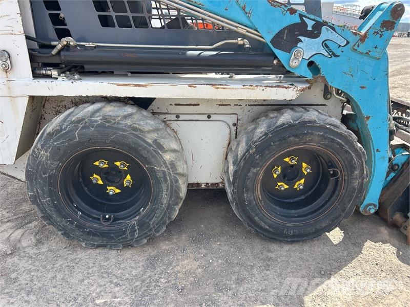 Toyota 4SDK4 Mini Skid Steer Loader Skid steer loaders