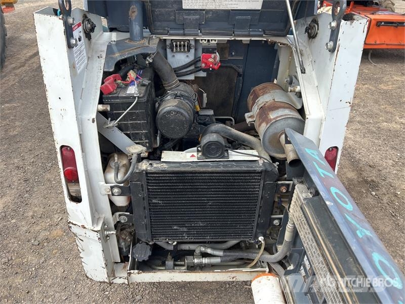 Toyota 4SDK4 Mini Skid Steer Loader Skid steer loaders