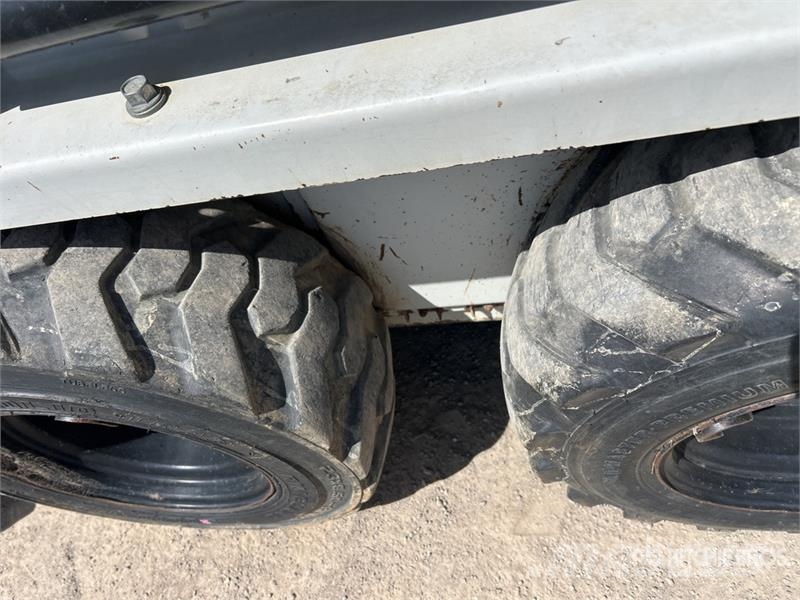 Toyota 4SDK4 Mini Skid Steer Loader Skid steer loaders