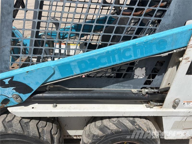 Toyota 4SDK4 Mini Skid Steer Loader Skid steer loaders
