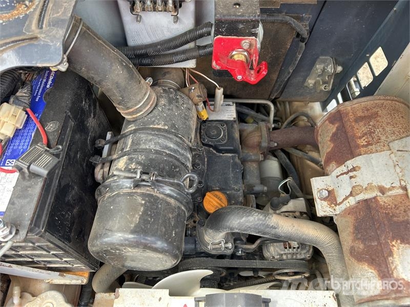 Toyota 4SDK4 Mini Skid Steer Loader Skid steer loaders
