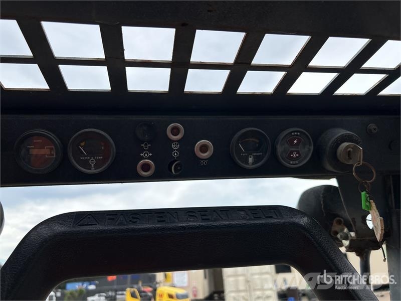 Toyota 4SDK5 Skid Steer Loader Skid steer loaders