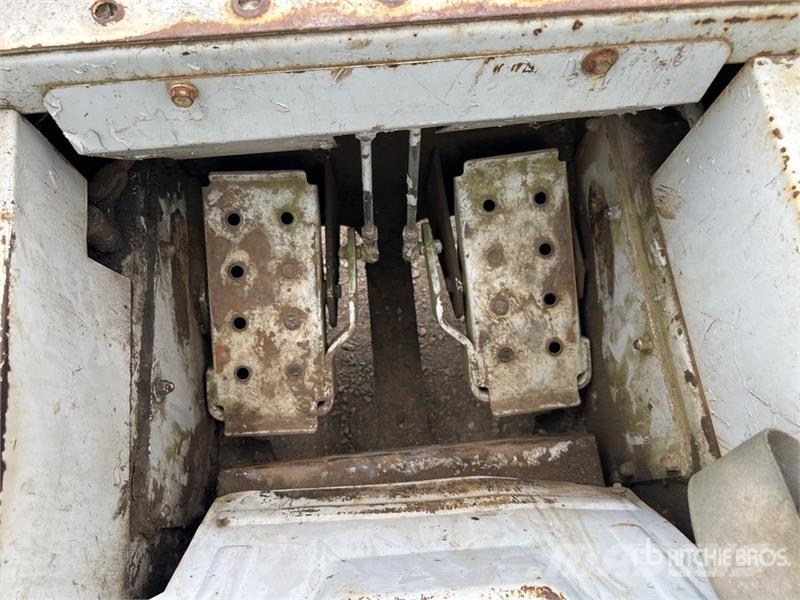 Toyota 4SDK5 Skid Steer Loader Skid steer loaders