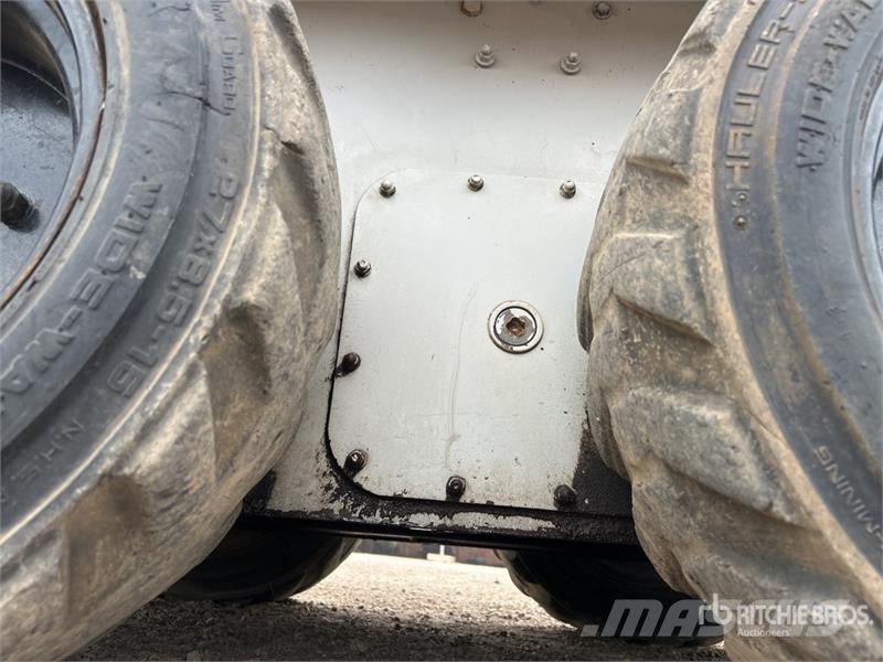 Toyota 4SDK5 Skid Steer Loader Skid steer loaders
