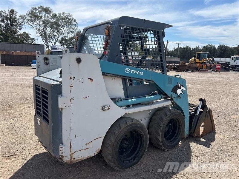 Toyota 4SDK5 Skid Steer Loader Skid steer loaders