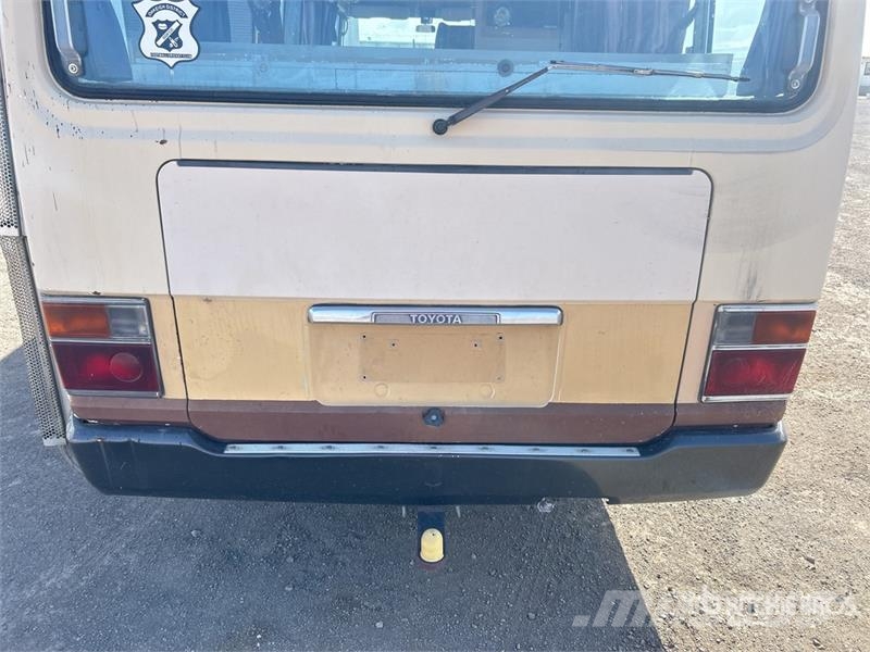 Toyota Coaster Motor Home Asuntoautot ja asuntovaunut