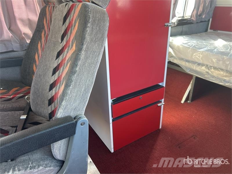 Toyota Coaster Motor Home Asuntoautot ja asuntovaunut