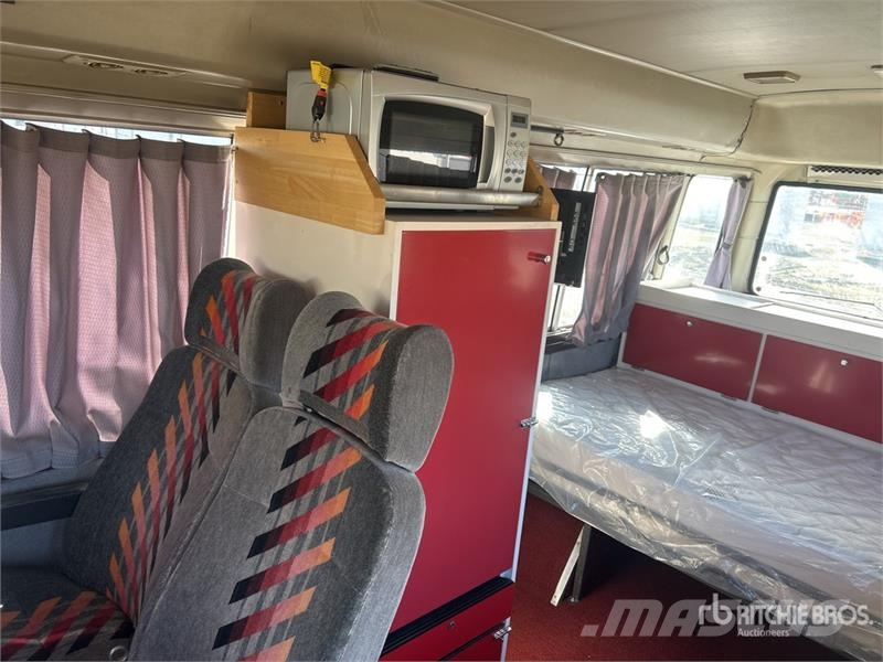 Toyota Coaster Motor Home Asuntoautot ja asuntovaunut